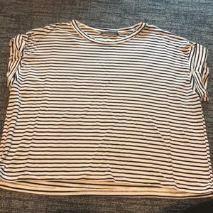 Brandy Melville boxy crop top